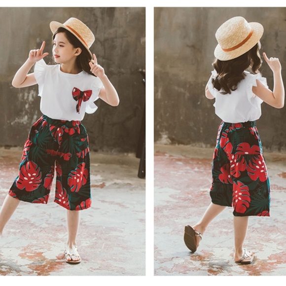 Kids Girls 2PCS Clothes Teen Flare Sleeve Tops & L - Picture 1 of 4